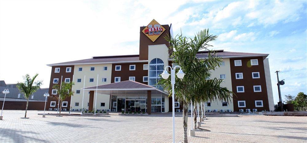 Hotel 10 Дорадус Екстериор снимка